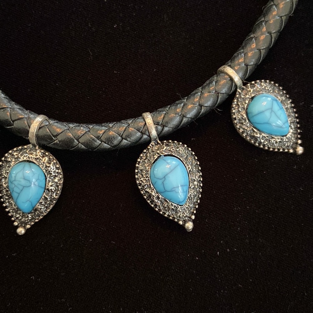 Leather turquoise choker necklace - Picture 2 of 7